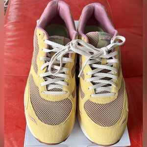 Saucony 3D Grid Hurricane Tan/Yellow S70747-1 Men's Size 11 Medium